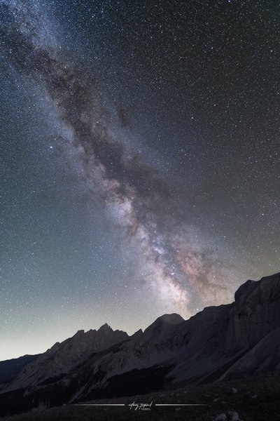 voie lactée au dessus les aiguilles de Pelens