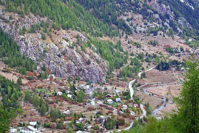 Randonnée Mercantour. Dans la vallée de la Gordolasque, le hameau de Saint-Grat sur la commune de Belvédère.