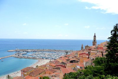 Randonnée sur le Côte d'Azur. Menton, vieille ville.