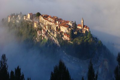 Randonnée Bévéra. Castellar vue de haut.